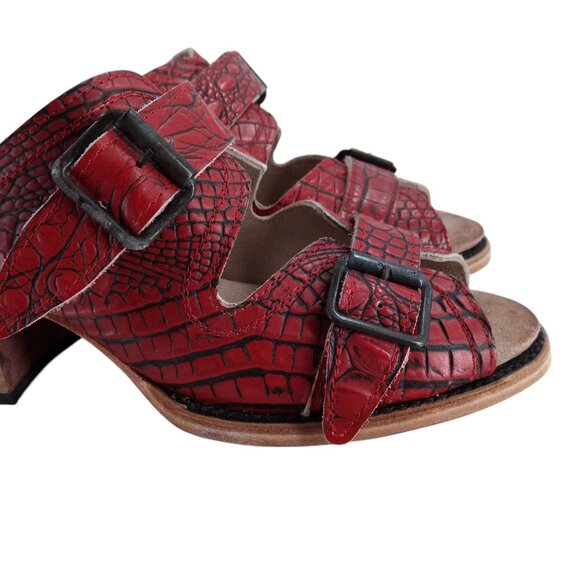 Freebird by Steven Caprice Red Leather Buckle Heeled Mule Sandals Size 9 Reptile - Picture 13 of 13